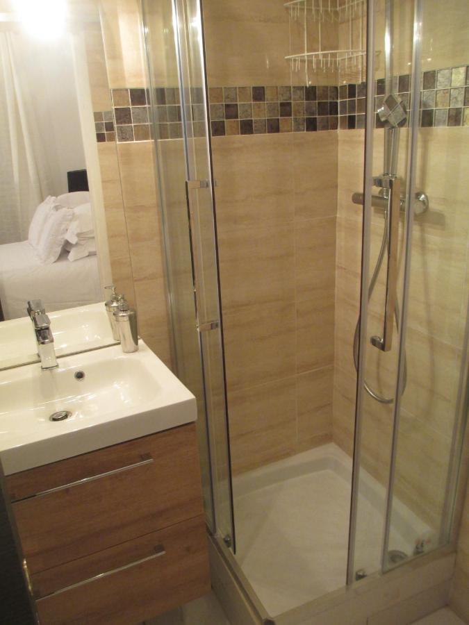 Prive Parisien La Casita Avec Cuisine Equipe -st Charles - Near Beaugrenelle -tour Eiffel 75015 Bel Emplacement !! Parijs