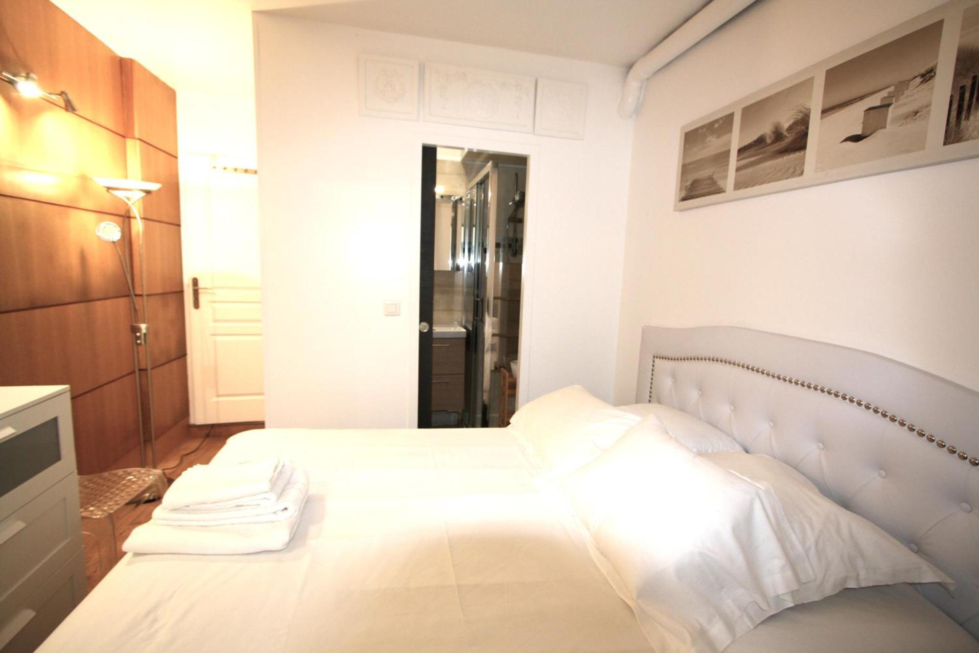 Appartement Prive Parisien La Casita Avec Cuisine Equipe -st Charles - Near Beaugrenelle -tour Eiffel 75015 Bel Emplacement !!