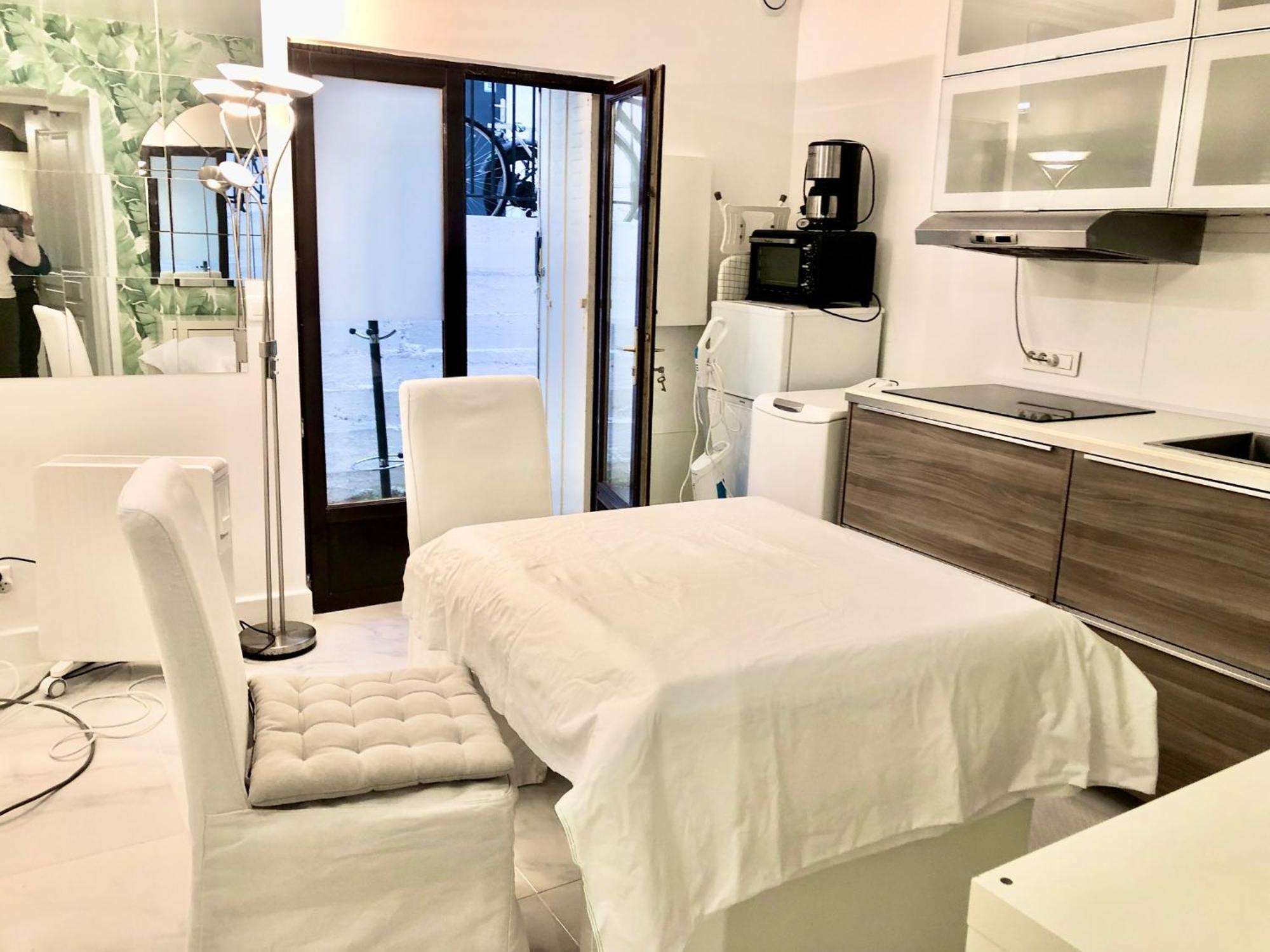 Prive Parisien La Casita Avec Cuisine Equipe -st Charles - Near Beaugrenelle -tour Eiffel 75015 Bel Emplacement !! *